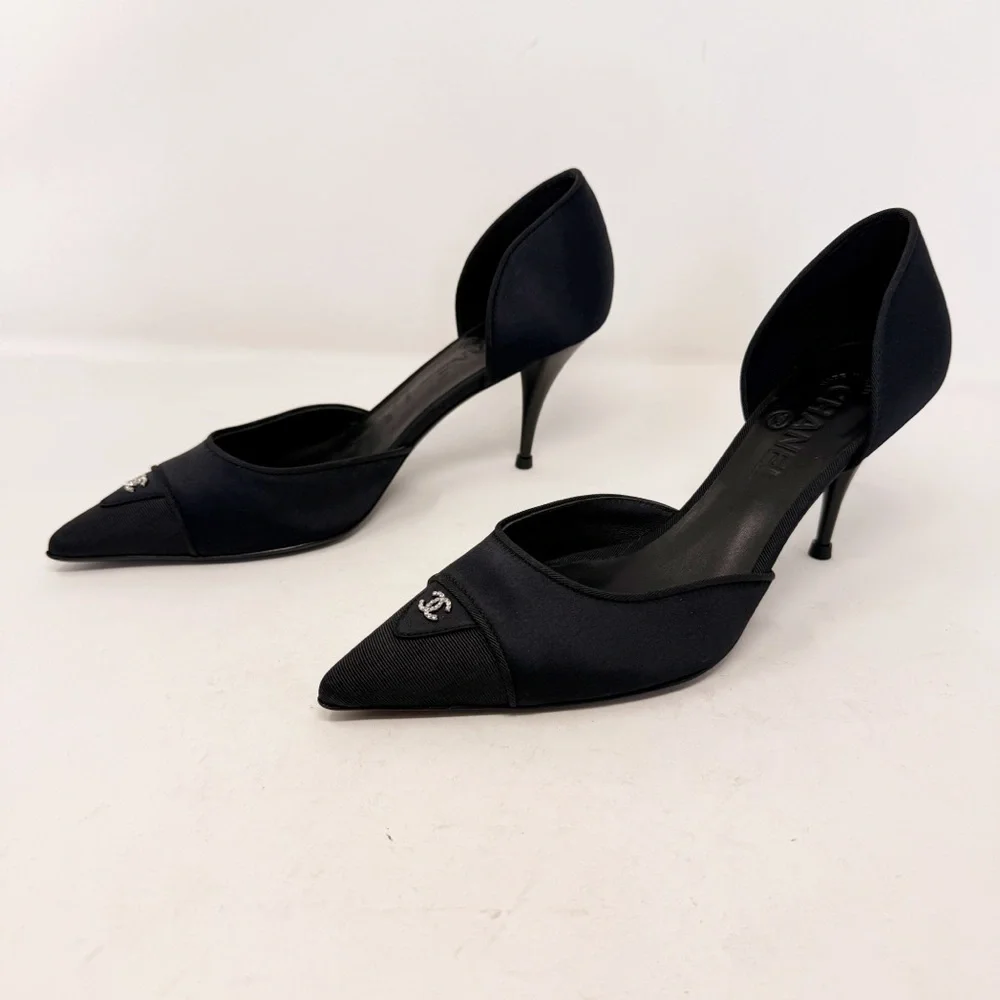 Chanel Black D’Orsay Heels Pointed Toe Kitten Heel Pumps with Silver CC Logo 41 - Picture 4 of 16